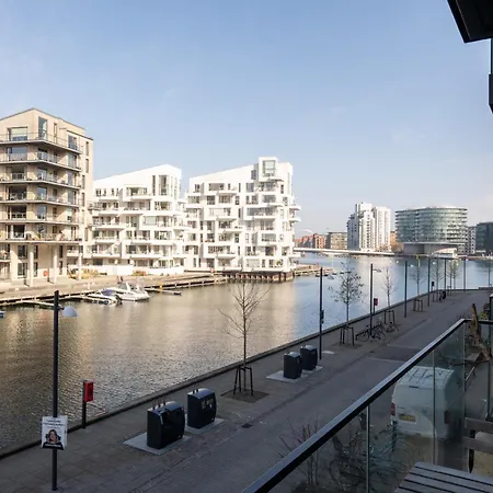 Apartamento Bright & Airy Canal-side Retreat For 6 *