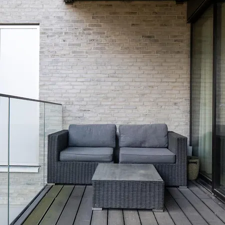 Apartment Bright & Airy Canal-side Retreat For 6