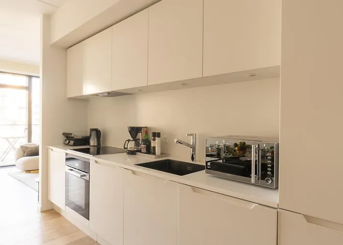 Διαμέρισμα Bright & Airy Canal-side Retreat For 6 Κοπεγχάγη