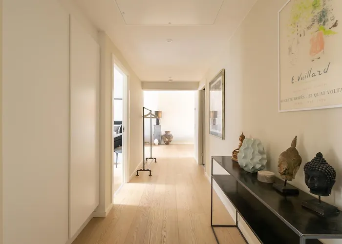 Bright & Airy Canal-side Retreat For 6 Διαμέρισμα Κοπεγχάγη