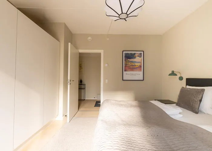 Bright & Airy Canal-side Retreat For 6 * Κοπεγχάγη